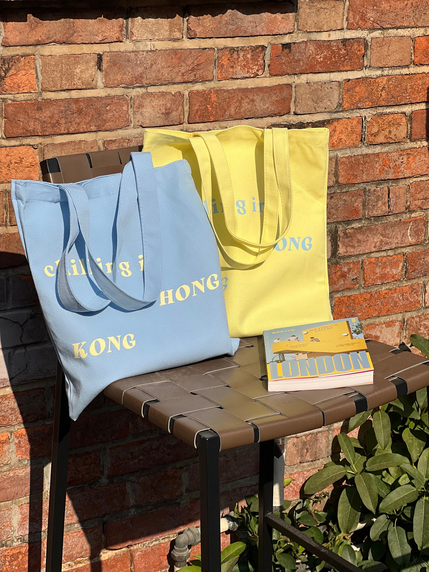 Chilling in Hong Kong Totebag (Blue)